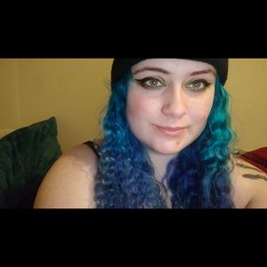 Meet your Posher, Brea